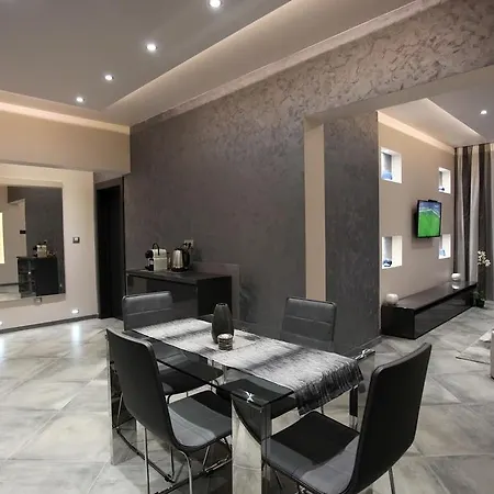 Silver Springs Apartment *